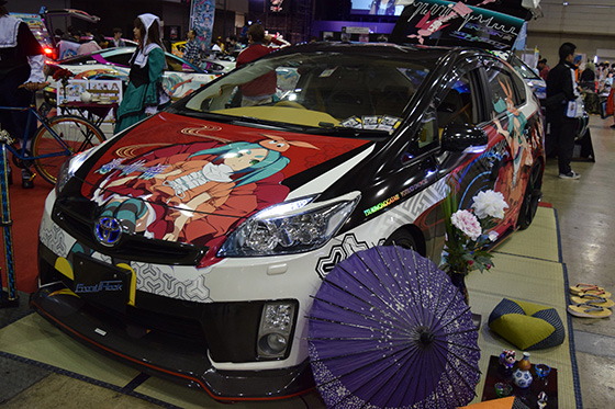 画像：憑物語痛車