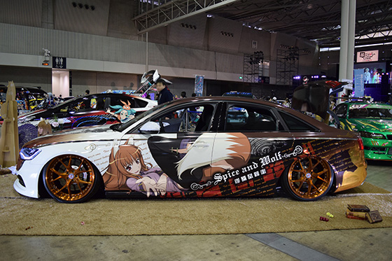 画像：狼と香辛料痛車