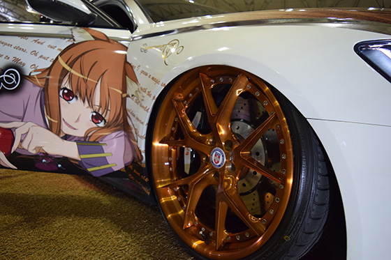 画像：狼と香辛料痛車