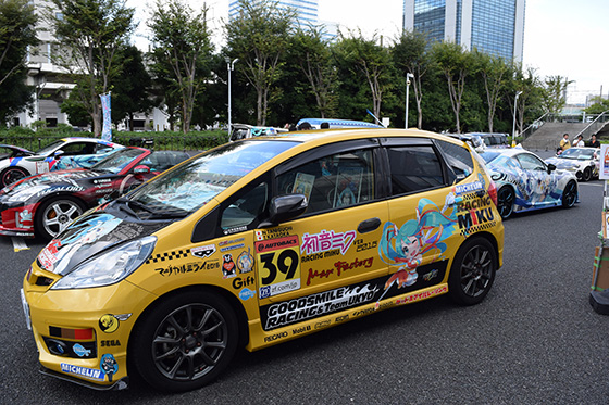 画像：レーシングミク痛車