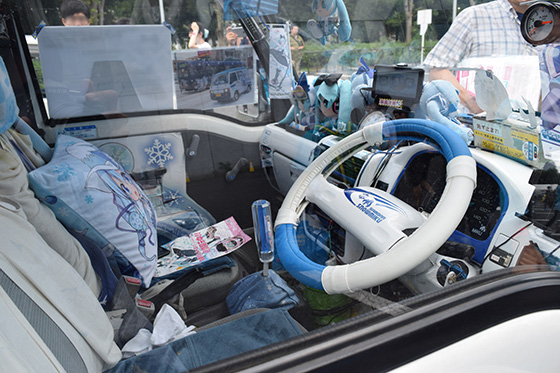 画像：レーシングミク痛車