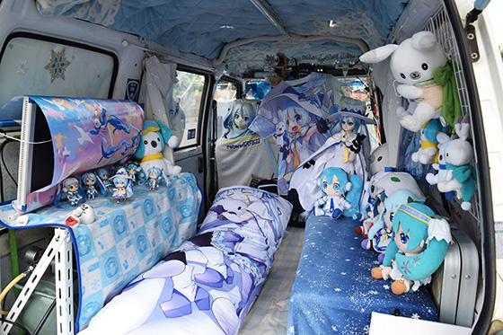 画像：レーシングミク痛車