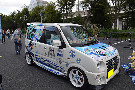 画像：レーシングミク痛車