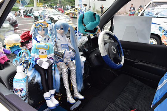 画像：レーシングミク痛車