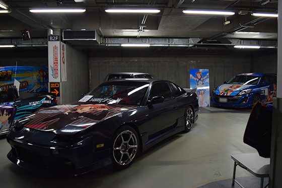 画像:安部奈々痛車