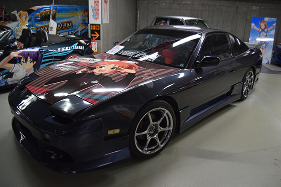 画像:安部奈々痛車