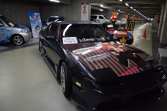 画像:安部奈々痛車