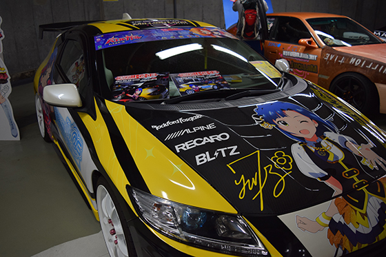 画像：七尾百合子痛車