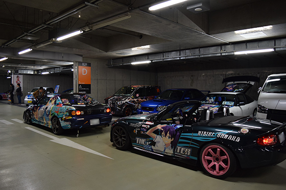 画像：我那覇響痛車