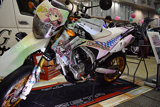 画像:明石痛単車